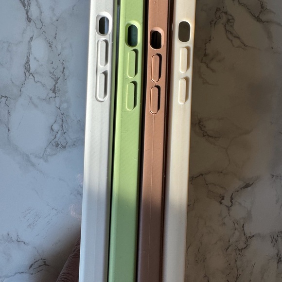 iPhone 12 Pro Max phone case bundle of 4 - Picture 3 of 4